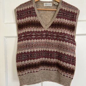 Pure Shetland Wool V-Neck Patterned Vest